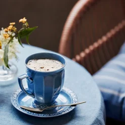 Becher mit Henkel